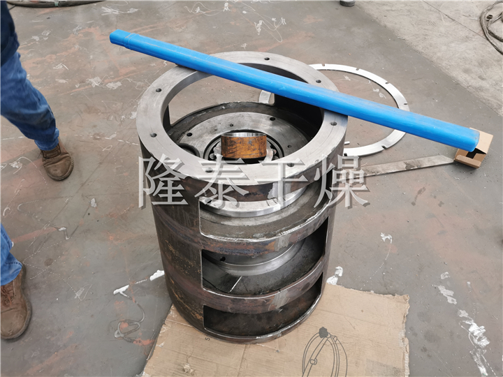 LDG系列螺带真空干燥机（单锥螺旋真空干燥机）