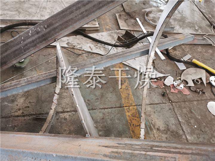 LDG系列螺带真空干燥机（单锥螺旋真空干燥机）